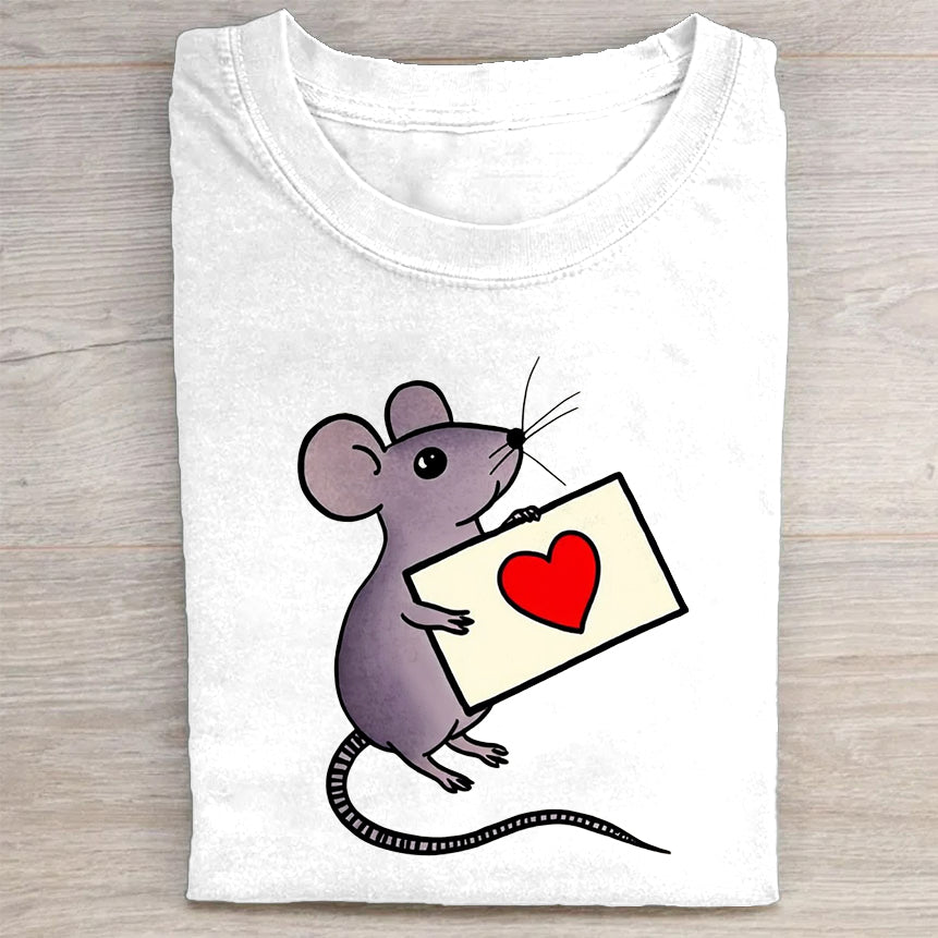 Cute Mouse Holding Heart Envelope Graphic Print T-Shirt