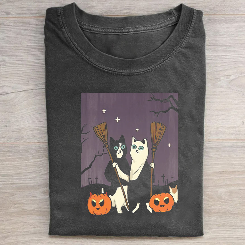 Halloween Cat Witch Costume Graphic Tee for Women Men Unisex Casual Short Sleeve T-Shirt