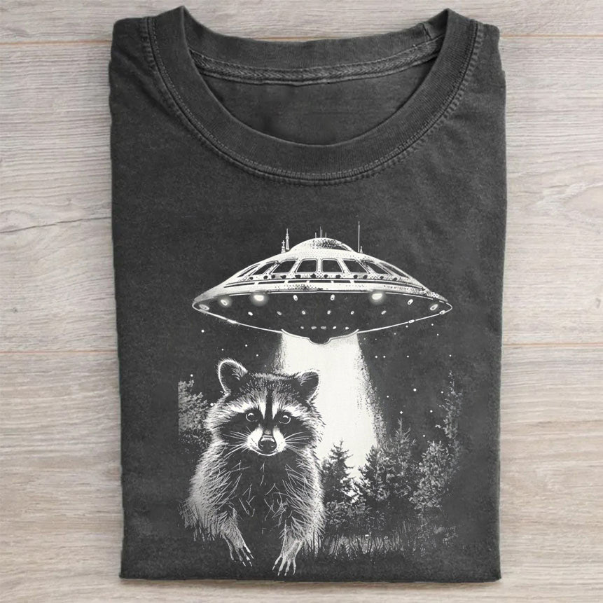 Raccoon Taking Selfie with UFOs Funny T-Shirt/Sweatshirt - heygraff