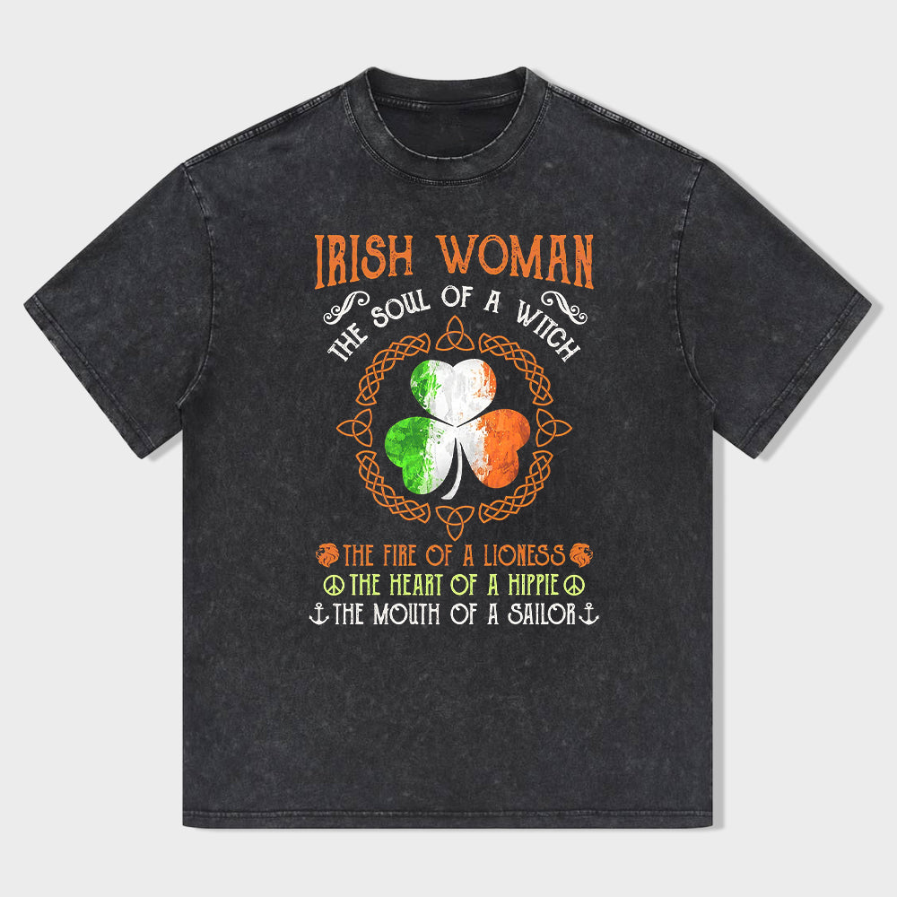 Retro St. Patrick's Day The Soul Of A Witch Unisex T-Shirt - heygraff