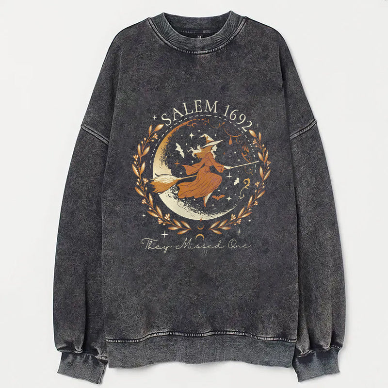 Salem 1692 Witch Flying Moon Graphic T-Shirt