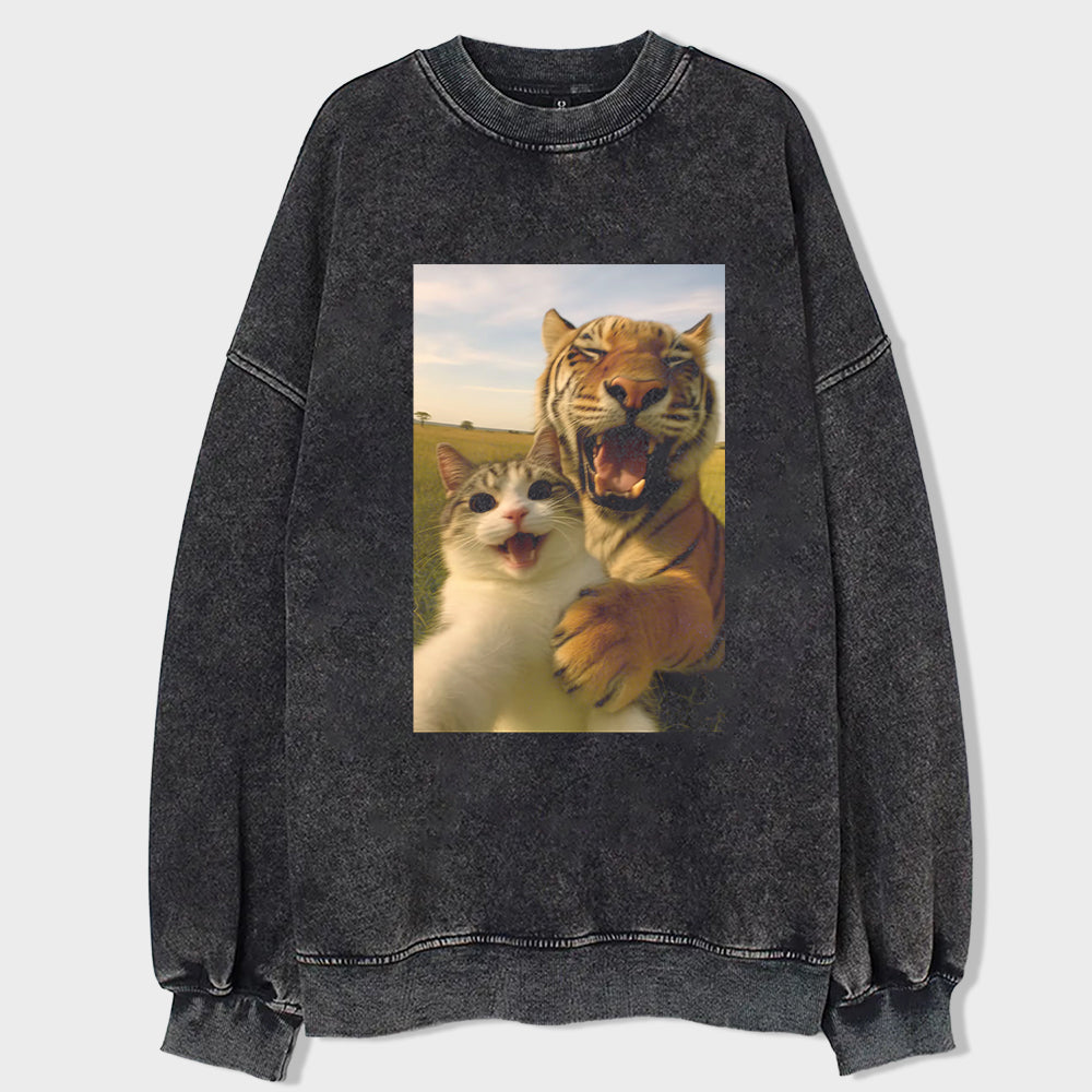 Tiger and Cat Selfie Print T-shirt