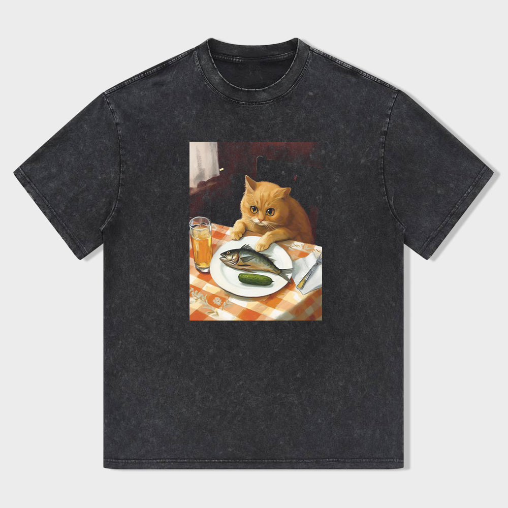 Cute Cat with Fish Print Casual T-Shirt