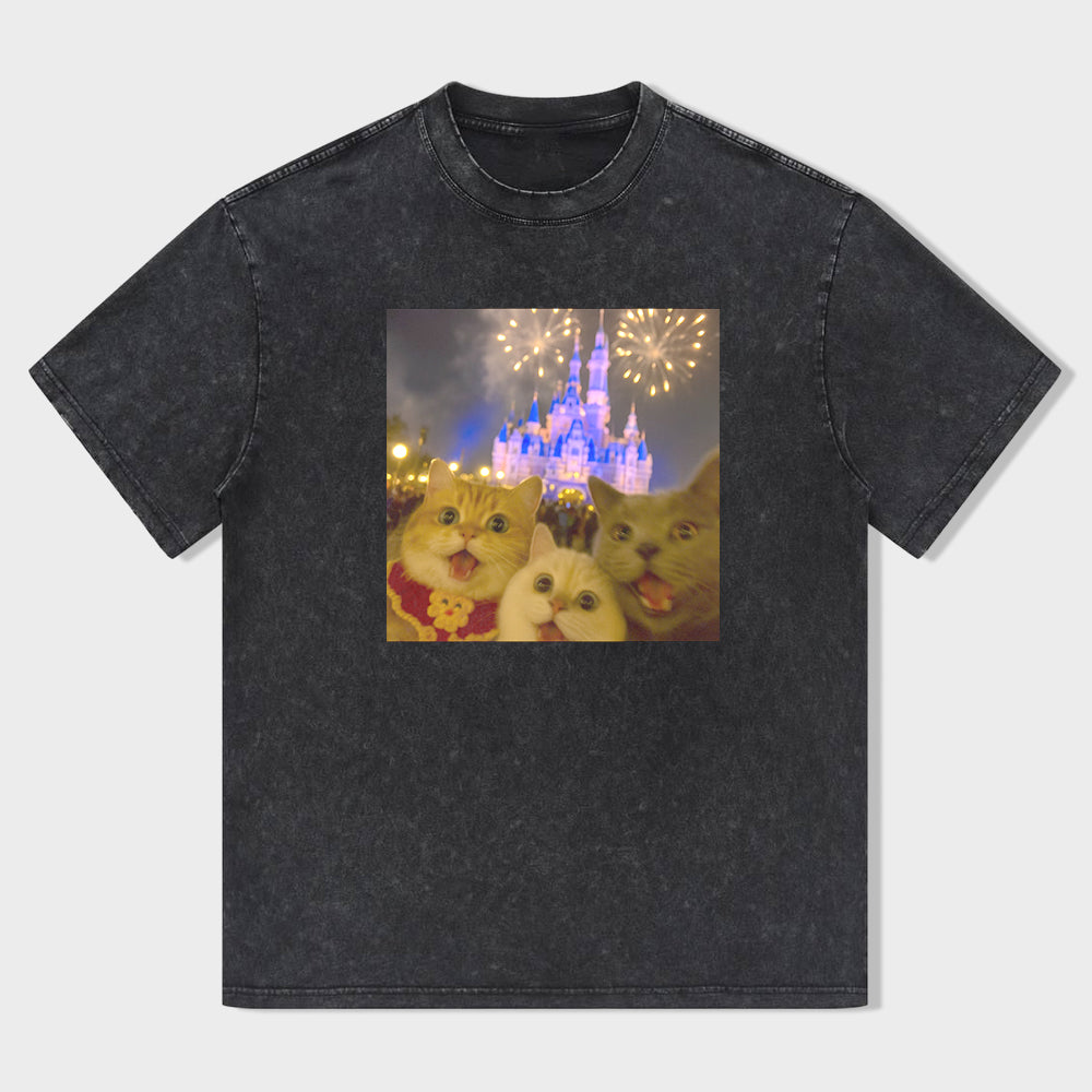 Cat Taking Selfie Funny T-Shirt