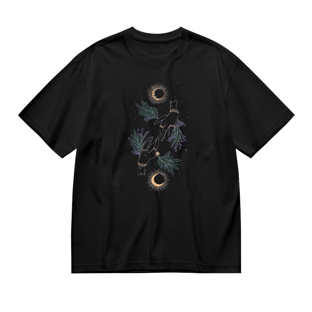 Short Sleeve Black T-Shirt with Celestial Moon and Branches Print for Casual Wear