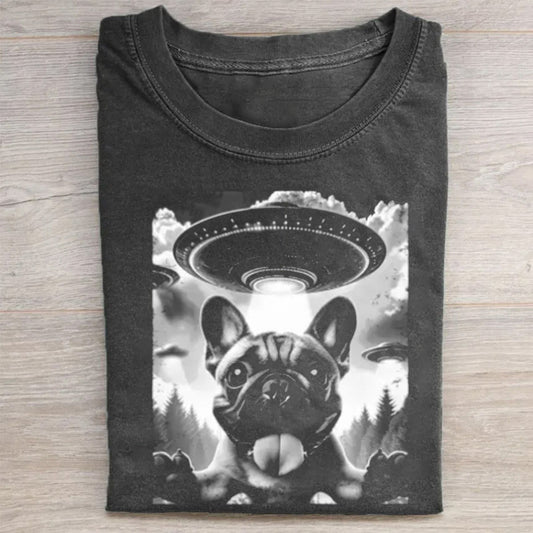 French Bulldog Taking Selfie with UFOs Funny T-Shirt