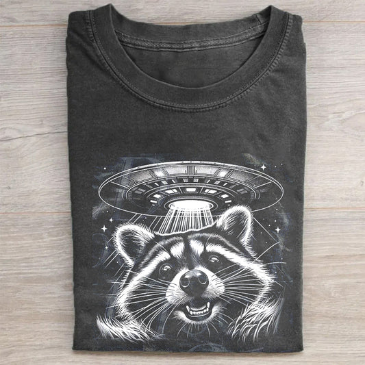 Raccoon Taking Selfie with UFOs Funny T-Shirt/Sweatshirt - heygraff