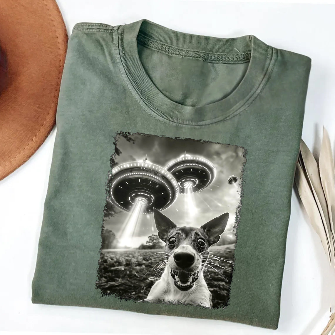 Rat Terrier Dog UFO Alien Extraterrestrial Selfie T-Shirt