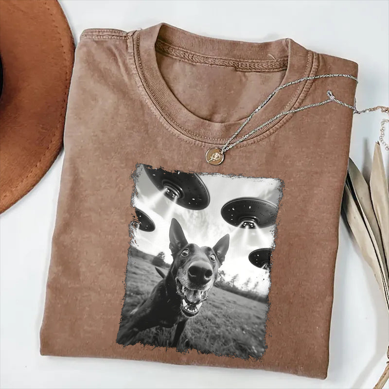 Belgian Malinois Dog UFO Alien Extraterrestrial Selfie Long Sleeve T-Shirt