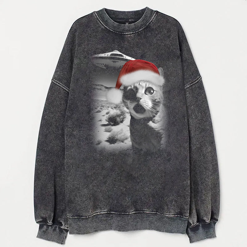 Christmas Cat Selfle With UFO Art Acid Wash Sweatshirt