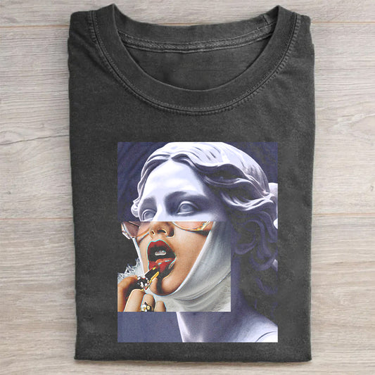 Vintage Graphic T-Shirt with Classic Art Print Women's Fashion Tee
