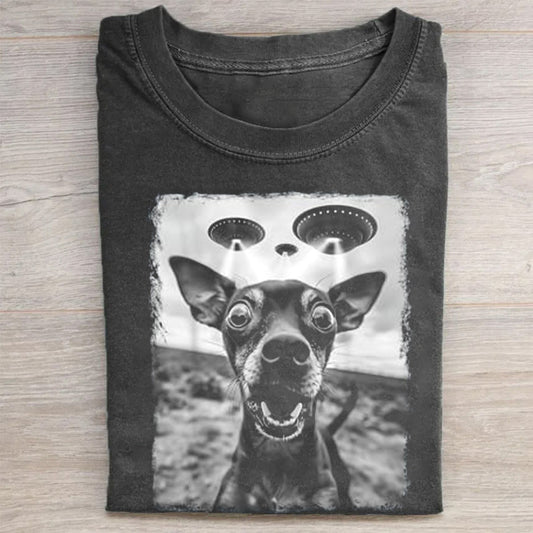 Miniature Pinscher Dog UFO Alien Extraterrestrial Selfie T-Shirt