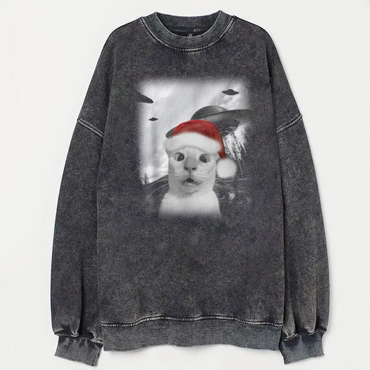 Christmas Cat Selfle With UFO Art Acid Wash Sweatshirt