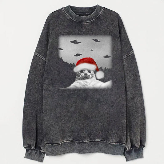 Christmas Cat Selfle With UFO Art Acid Wash Sweatshirt