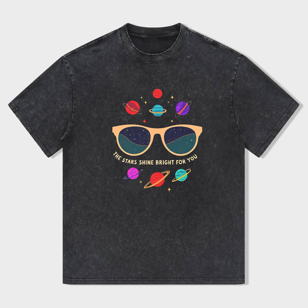 Retro Round Neck Black T-Shirt with Sunglasses and Planets Print The Stars Shine Bright for You for Casual Wear